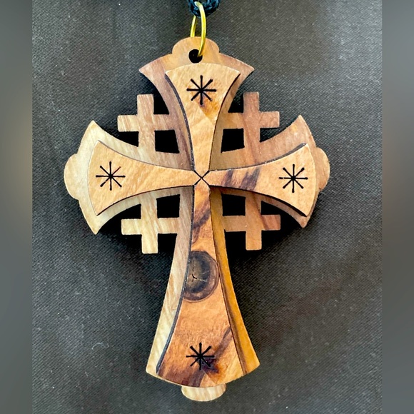 Olive Wood Hand Carved Cross Necklace pendant ornament - Bethlehem The Holy Land - Picture 1 of 7